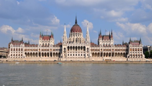 Hungarian-Parliament-Building-in-Hungary